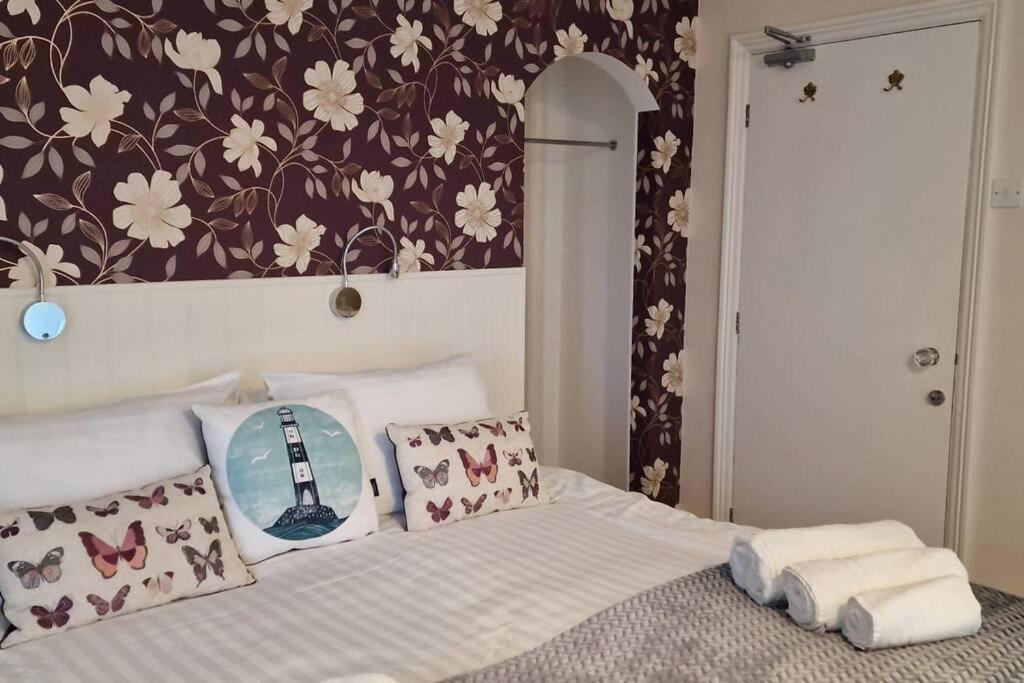 Hazeldene Hotel Aberaeron Eksteriør billede